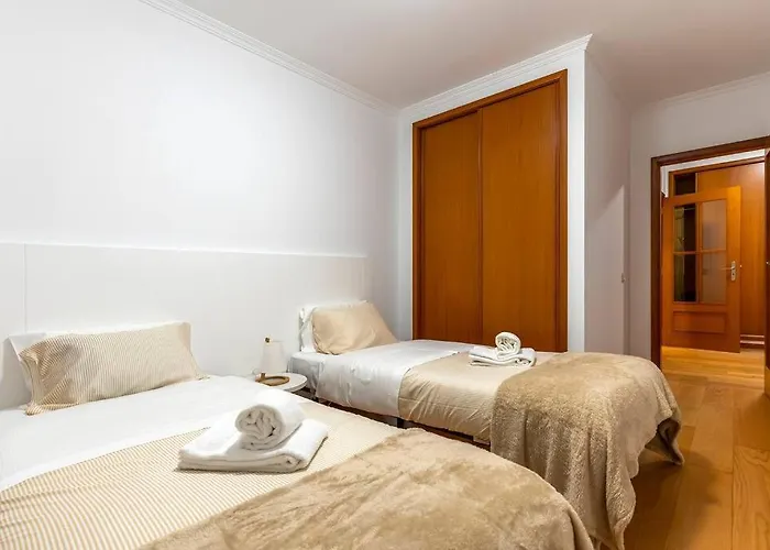 Apartment Pereira's Apartment- Free Garage *